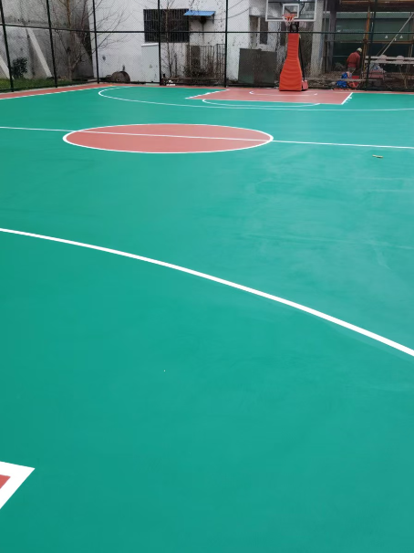 定边 球场长期使用易出现地面开裂